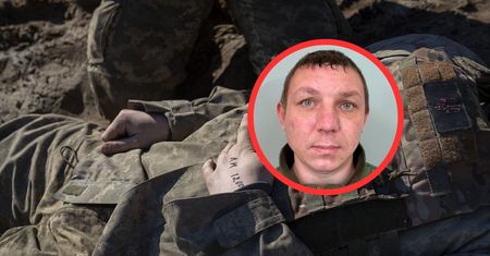 Pochowali żołnierza. Odkrycie w trumnie po nagraniu z Rosji