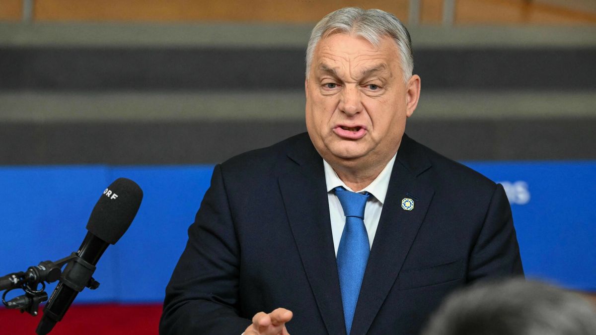 Szczyt UE - Ba?kany Zachodnie w Brukseli
Hungary's Prime Minister Viktor Orban gestures as he addresses media as he arrives to attend the EU Western Balkans summit ahead of the European Council in Brussels on December 17, 2025. (Photo by NICOLAS TUCAT / AFP)
NICOLAS TUCAT