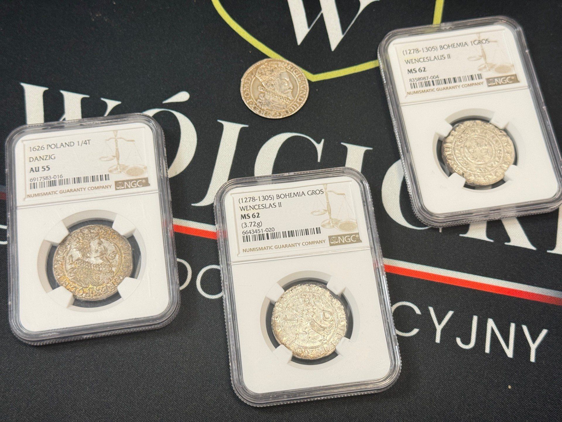 Zainteresowanie starymi monetami i banknotami wciąż rośnie, a w domowych szufladach ukrywają się zbiory, które potrafią zaskoczyć nawet doświadczonych ekspertów.