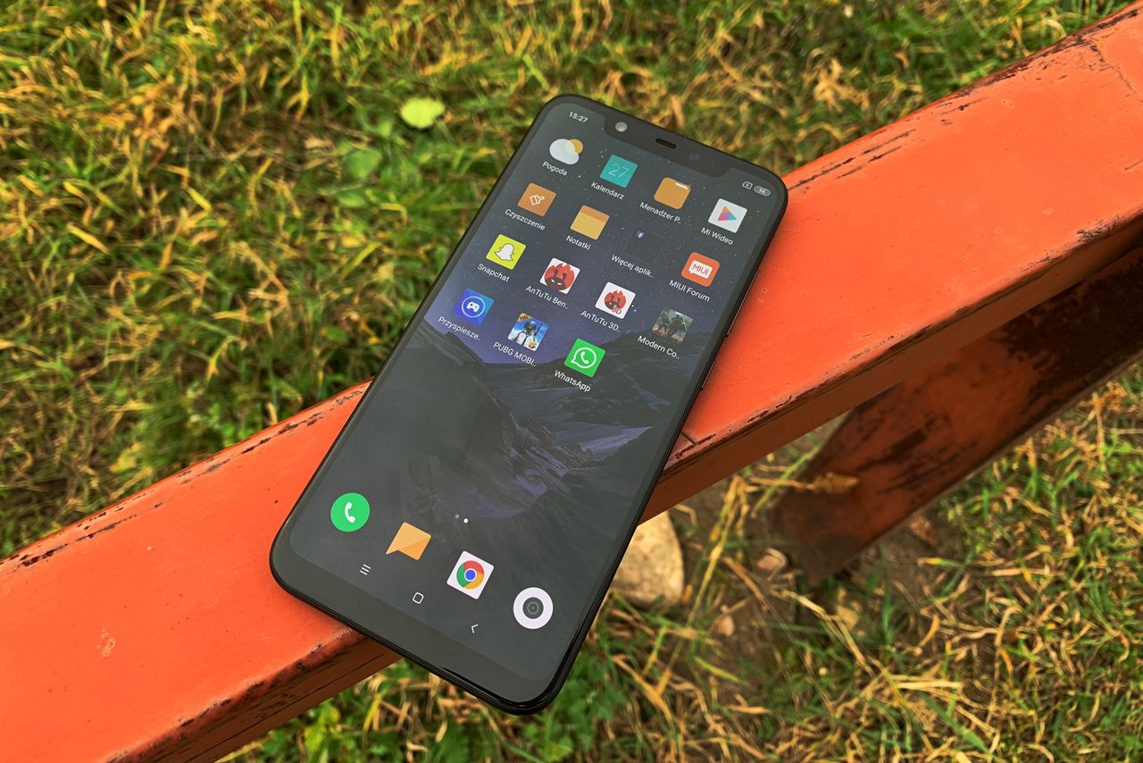 Test Xiaomi Mi 8 – przypomina iPhone'a X, ale nie ceną
