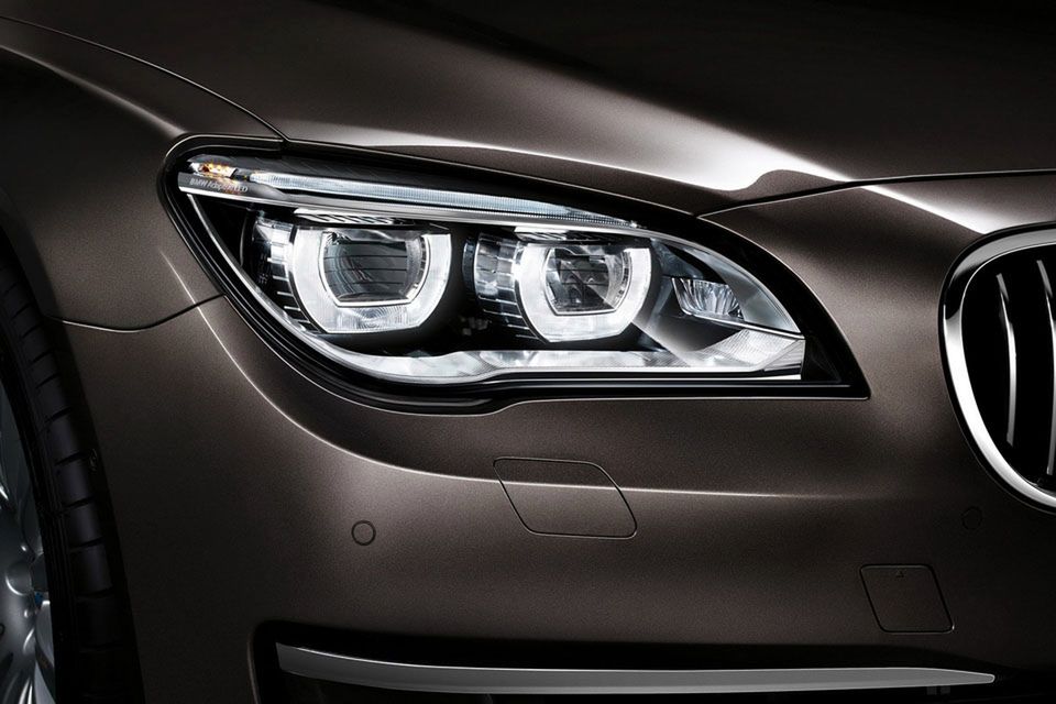 BMW serii 7 na rok 2013 - megagaleria niemieckiego okrętu flagowego 213