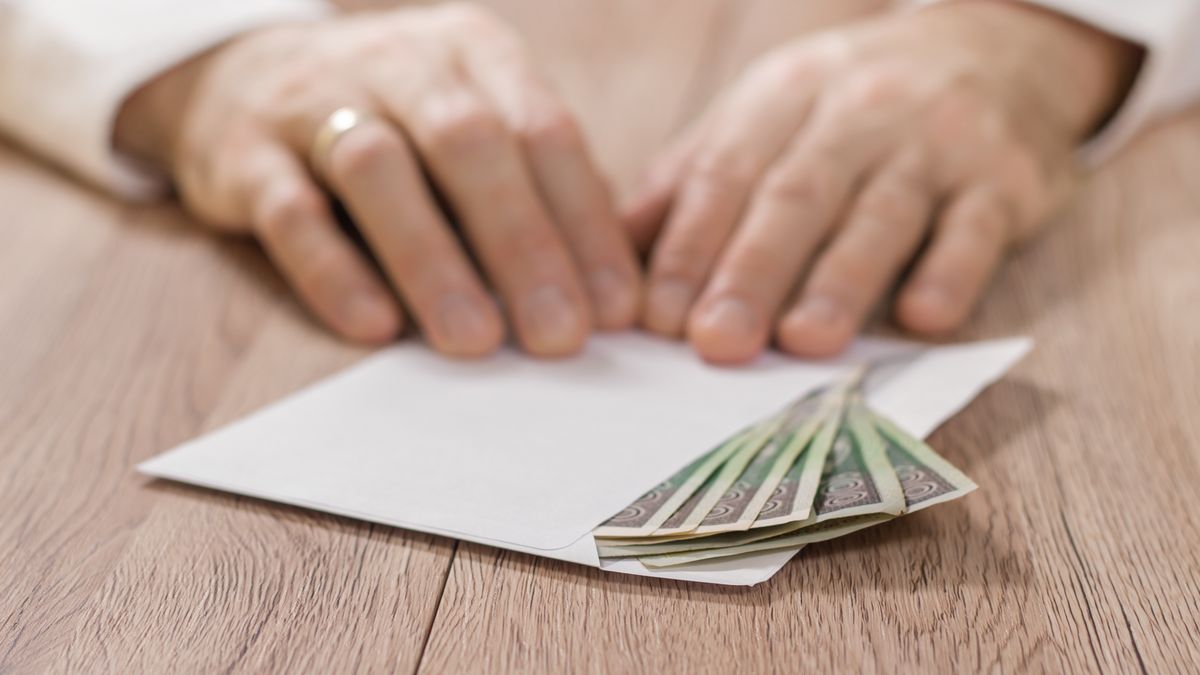 Darowizna od najbliższych. Fiskus wyjaśnia zasady