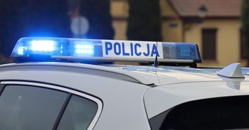 Poznań: Pacjent uciekł ze szpitala. Zakrwawiony wbiegł do T-Mobile