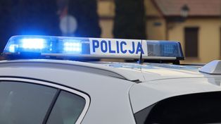 Poznań: Pacjent uciekł ze szpitala. Zakrwawiony wbiegł do T-Mobile