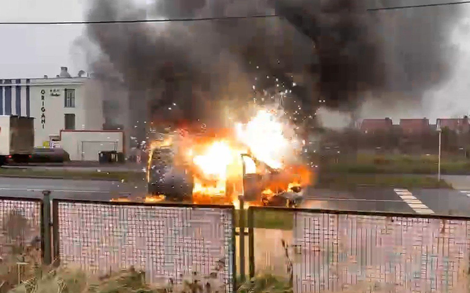 Pożar samochodu na ul. Szczecińskiej w Koszalinie