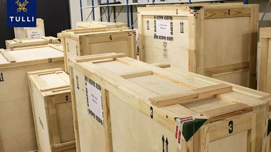 Rosyjskie bezcenne dzieła sztuki poczekają w skrzyniach w magazynach służb celnych Finlandii, aż rozstrzygną się kwestie sankcji UE, nałożonych na Federację Rosyjską za inwazję na Ukrainę