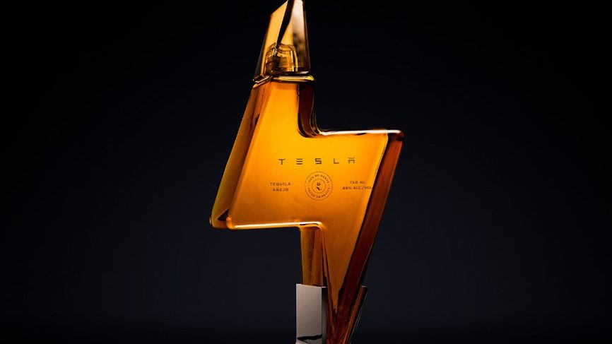 Butelka w kształcie błyskawicy