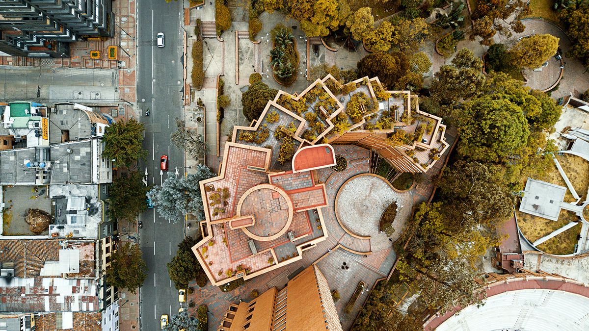 Bogota widziana z lotu ptaka zachwyca swoją różnorodnością 1