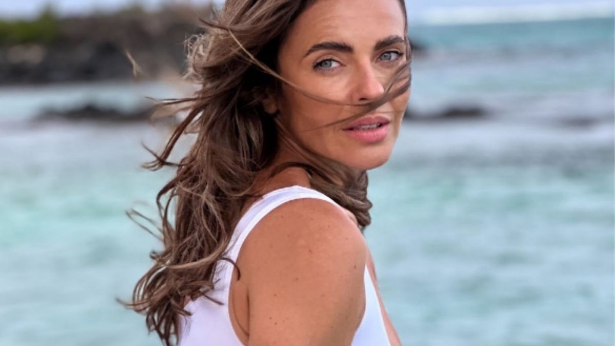 Edyta Herbuś nad brzegiem
