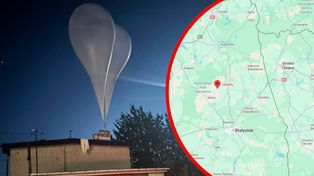 Przemytnicy zrzucili papierosy z nieba. Balony wylądowały na dachu