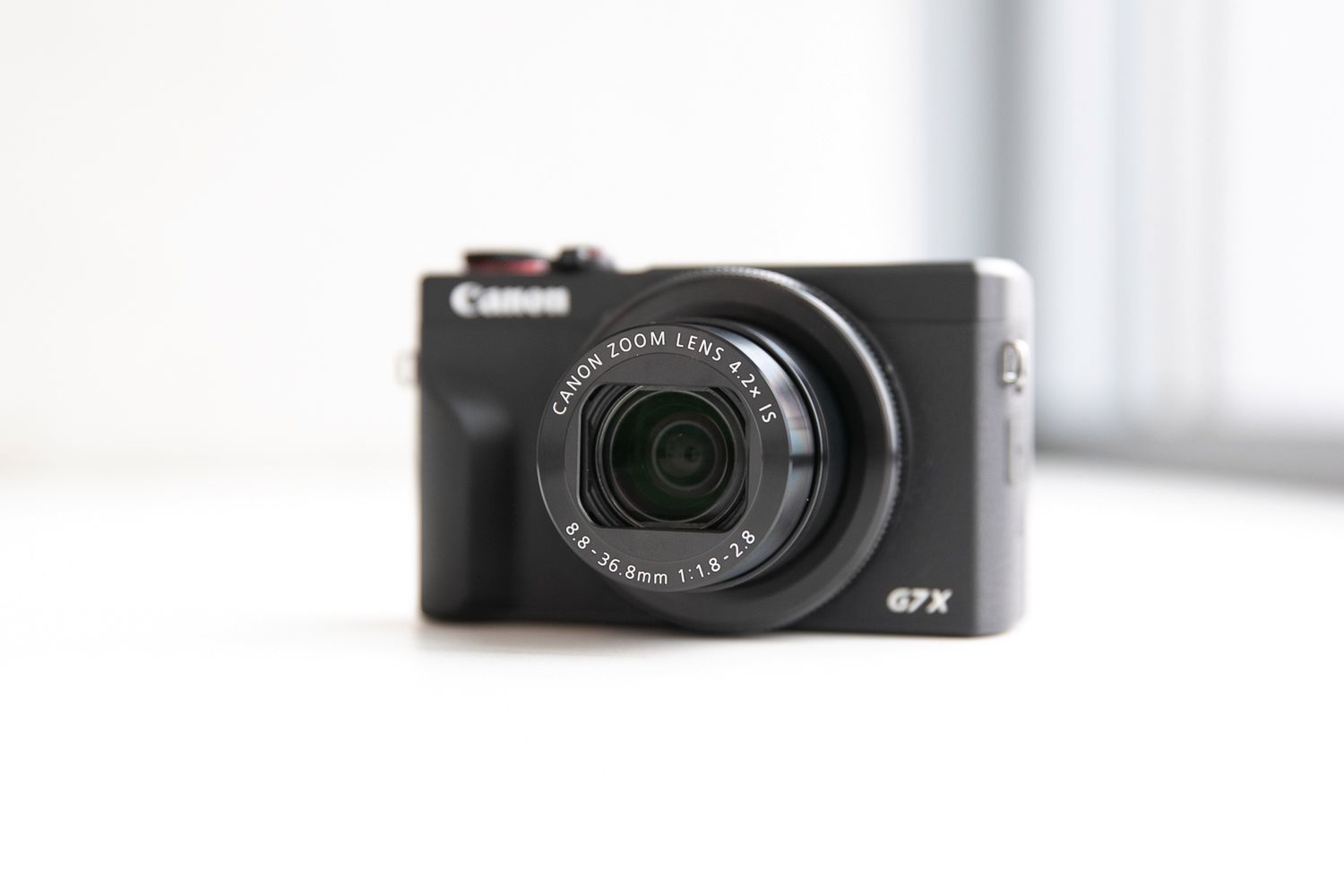Canon Powershot G7X Mark III - aparat do vlogów, który mieści się w kieszeni 7