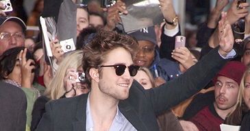 Pattinson zarobi pół MILIARDA DOLARÓW?!