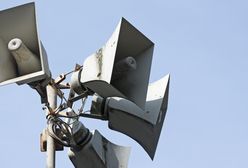 Zawyją syreny. Mieszkańcy nie powinni panikować