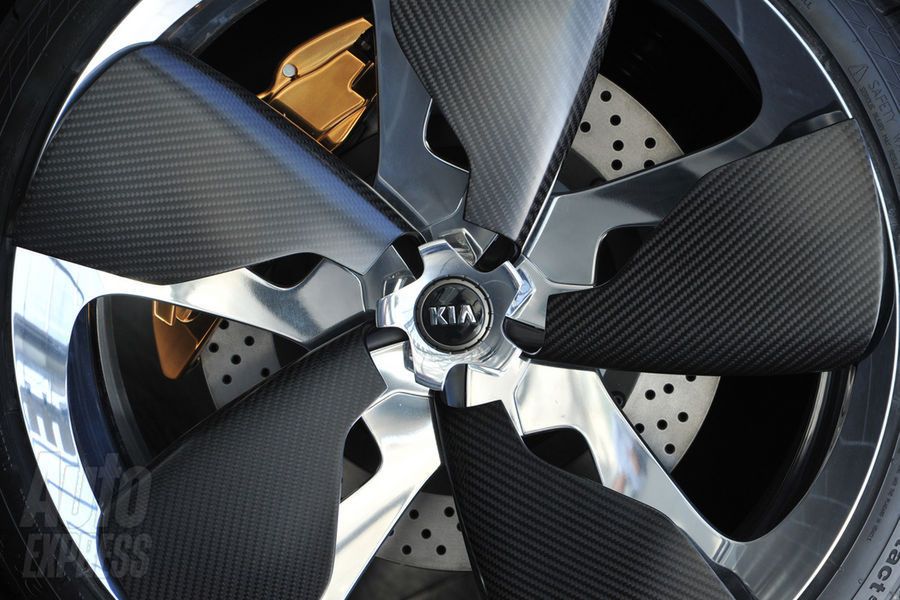 Kia GT