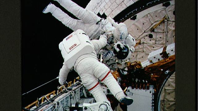 Czy astronauci grają na orbicie? 1