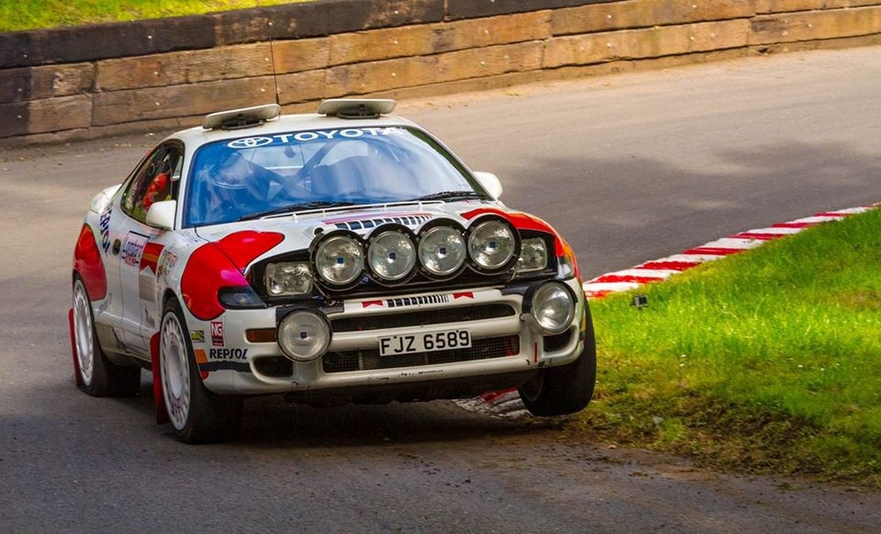 Historyczna Toyota Celica  GT-Four ST185 wystawiona na sprzedaż. Cena zwala z nóg