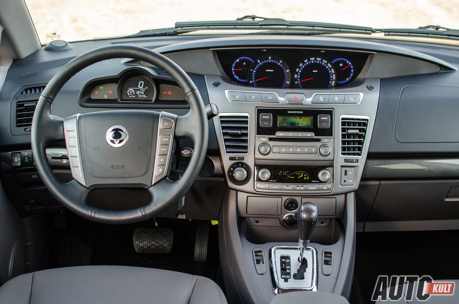 SsangYong Rodius 2,0 Sapphire 4WD AT - test [galeria zdjęć] 19