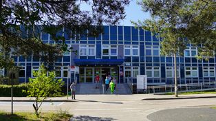 Ile naprawdę zarabiają lekarze w Szpitalu Specjalistycznym w Pile? Dyrektor wydał sprostowanie