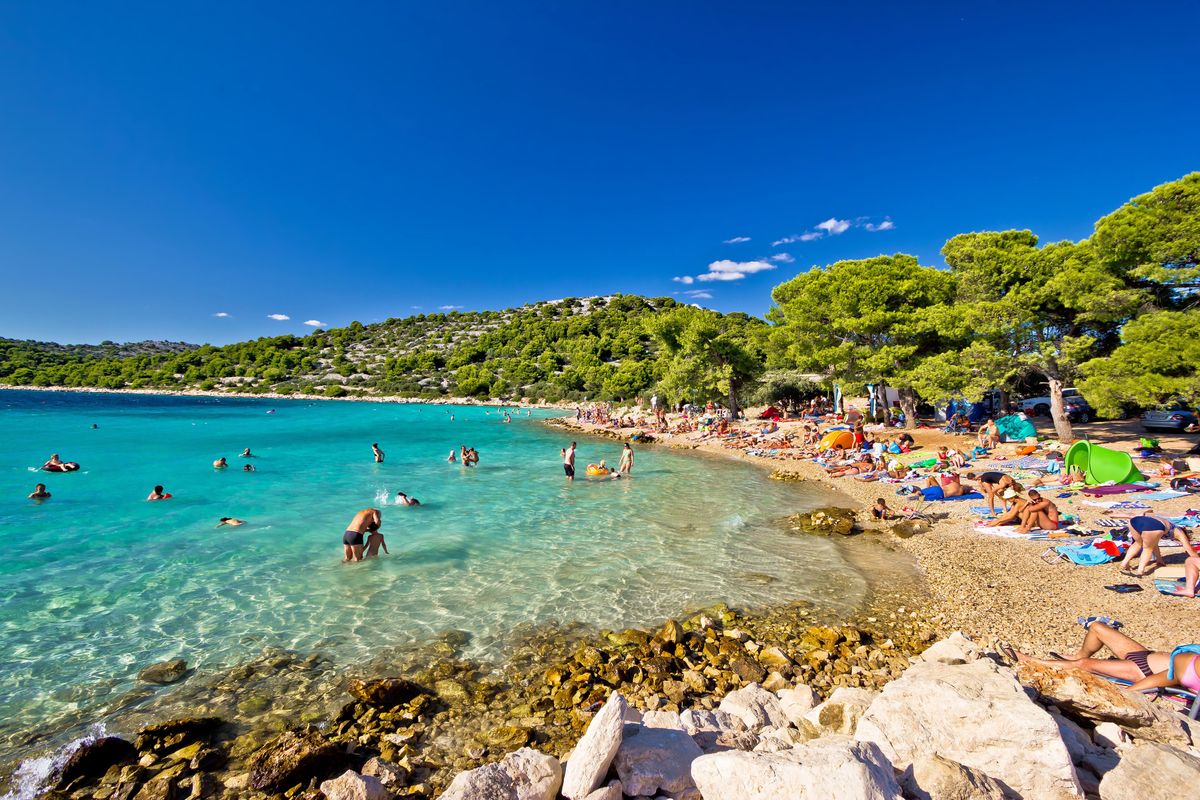 Plaże w Chorwacji zawsze są pełne turystów