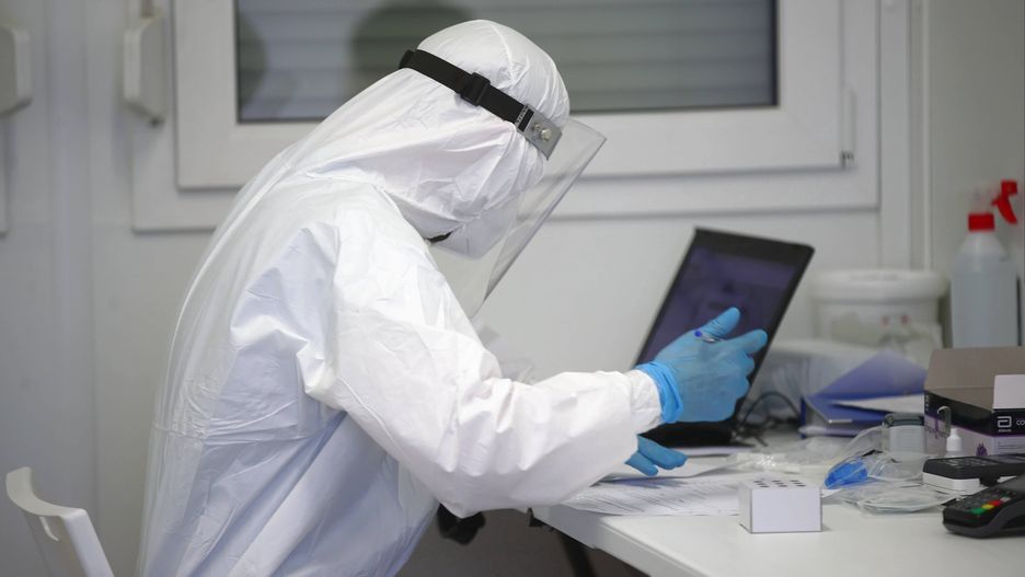 Koronawirus w Polsce. Diagności alarmują w sprawie testowania nauczycieli