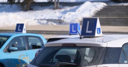 Najlepsze szkoły jazdy w Lublinie. To one miały największą zdawalność kat. B w 2025 roku [RANKING]
