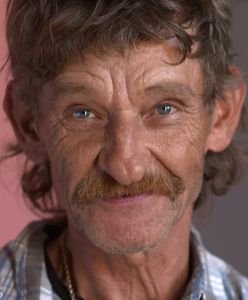 Ma spore wymagania względem kobiet. Widzowie łapią się za głowy