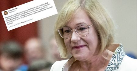 Zerwały plakat z papieżem z budynku kuratorium. "Złodziejki grasują" pisze Barbara Nowak