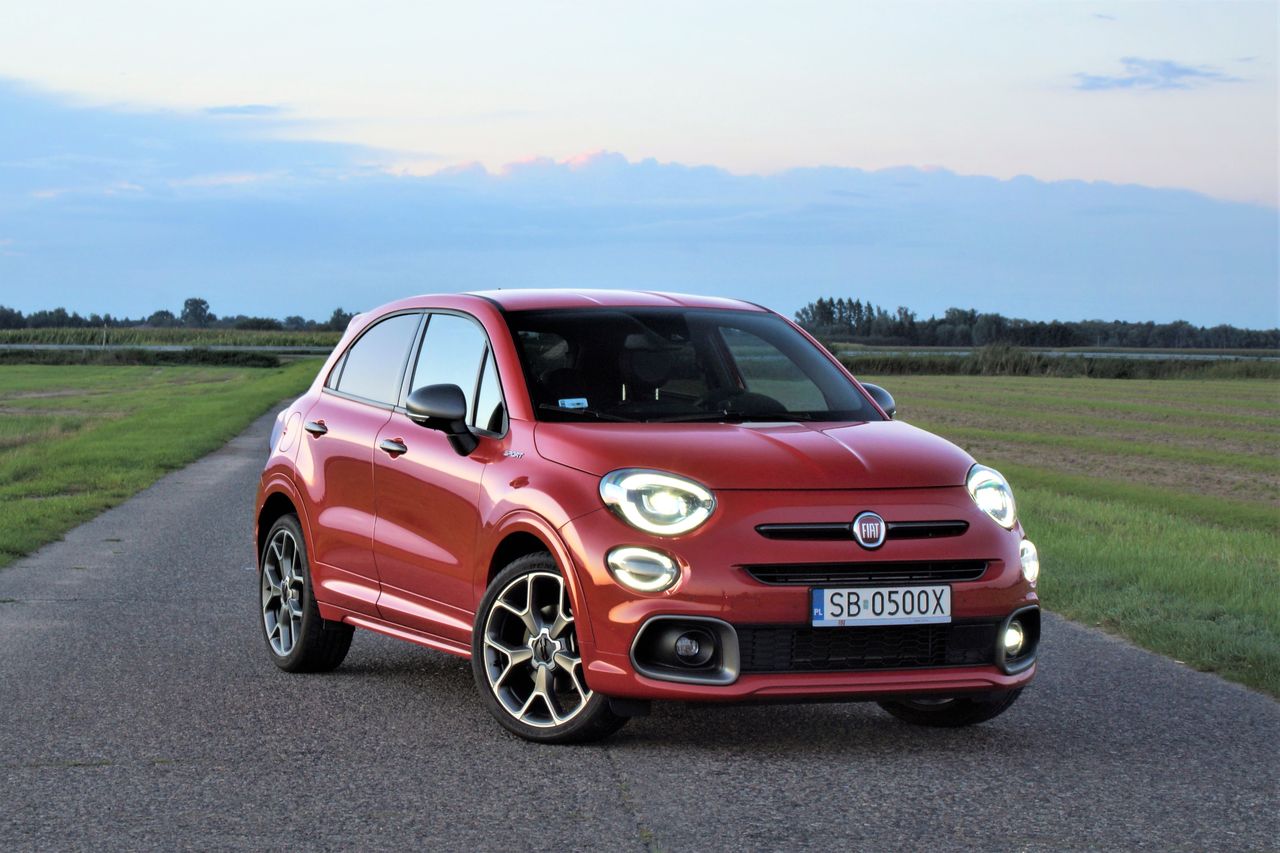 Fiat 500X w wersji sport prezentuje się całkiem nieźle