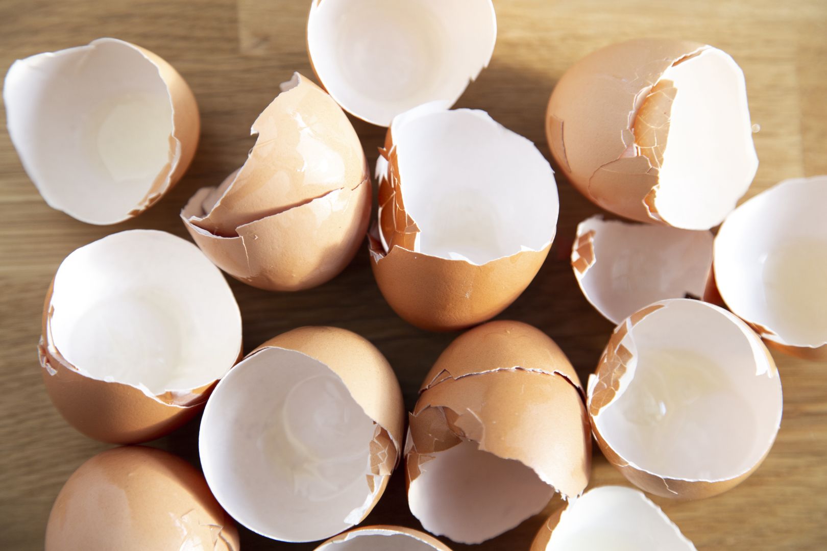 Nie wyrzucaj skorupek po jajkach. Mają wyjątkowe zastosowanie