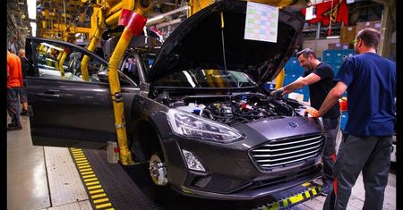 Ford ograniczy produkcję Focusa w Niemczech. Co dalej z fabryką?