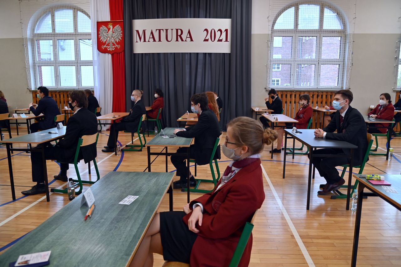 Matura 2021. To po tych studiach zarobisz najwięcej