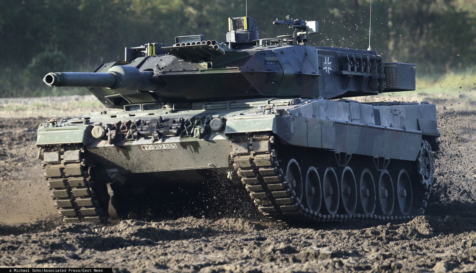 arch54
A Leopard 2 tank is pictured during a demonstration event held for the media by the German Bundeswehr in Munster near Hannover, Germany, Wednesday, Sept. 28, 2011. Germany will continue to ?weigh every step carefully? and consult with its allies on further weapons deliveries to Ukraine, Chancellor Olaf Scholz said Friday as he faces mounting pressure to approve German-made battle tanks for Kyiv. (AP Photo/Michael Sohn, file)
Michael Sohn