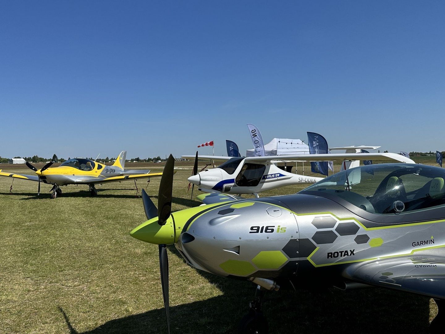 Ultralight Days Leszno to jedna z ważniejszych imprez w Polsce, w całości przeznaczonej lotnictwu lekkiemu. Na płycie lotniska zaprezentowano nieduże samoloty. Wydarzenie miało miejsce 24 i 25 maja 2025 toku