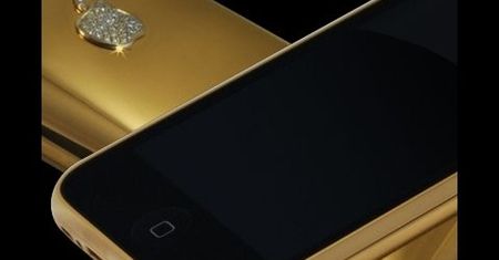iPhone cały ze złota. W sam raz na komunię