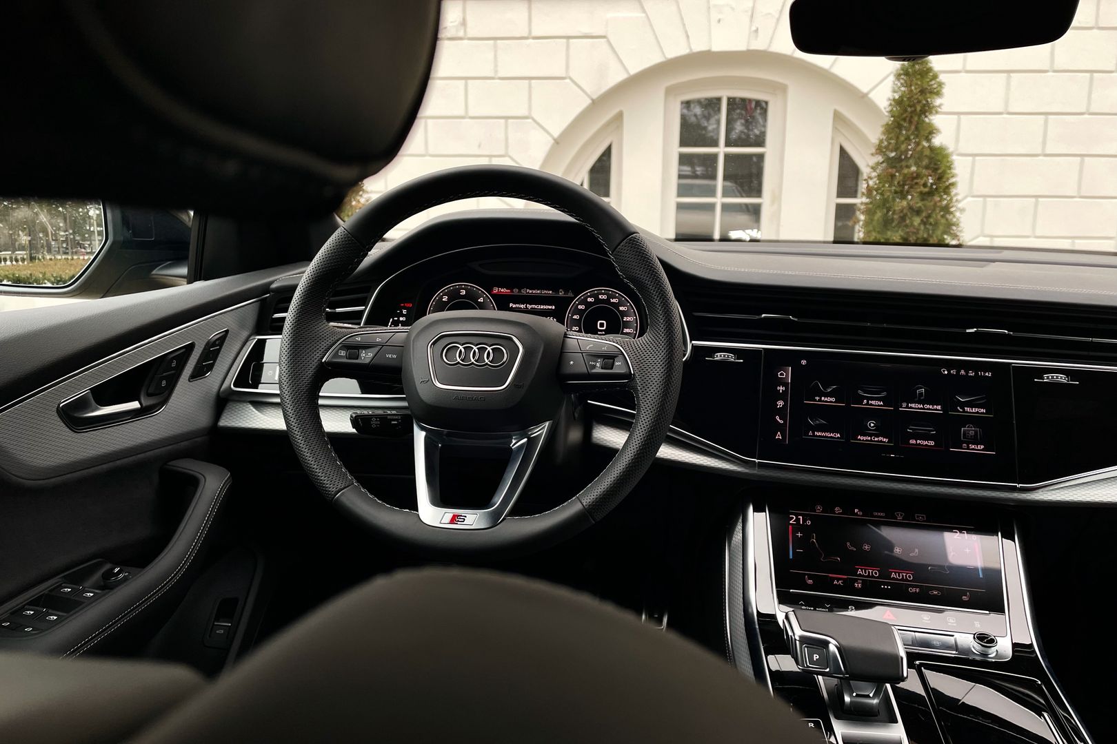 Audi Q8