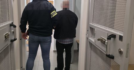 Dyrektor zakładu opiekuńczego z zarzutami korupcyjnymi. Rodziny pacjentów miały być zmuszane do dodatkowych wpłat
