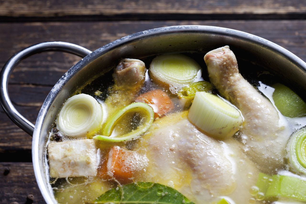 Chef's secret: Vinegar transforms chicken broth flavor