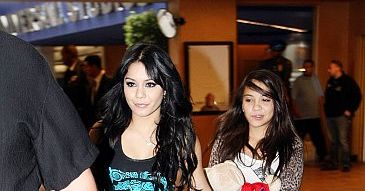 Vanessa Hudgens z młodszą siostrą