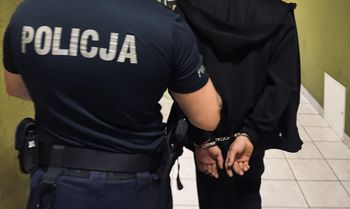 Żyrardów: Policjanci zatrzymali 17-latka podejrzewanego o pobicie 16-latka