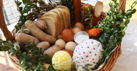 Oto jak w górę poszła cena wielkanocnego śniadania. Najbardziej podrożały mazurki
