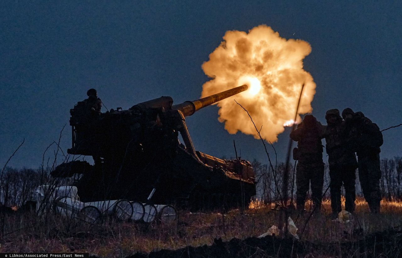 Ukraińska armata samobieżna 2S7 Pion w akcji