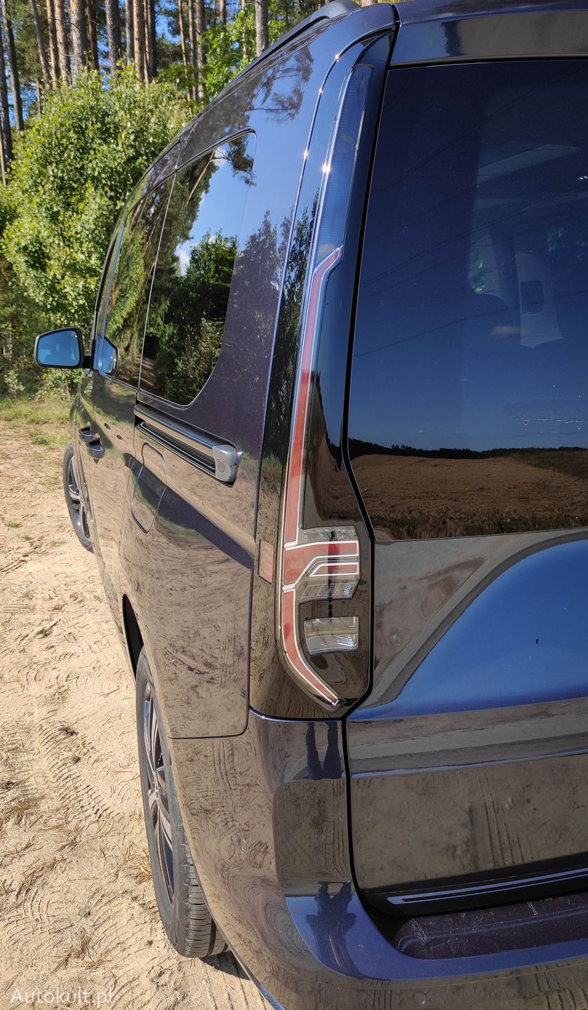 Volkswagen Caddy Dark Label