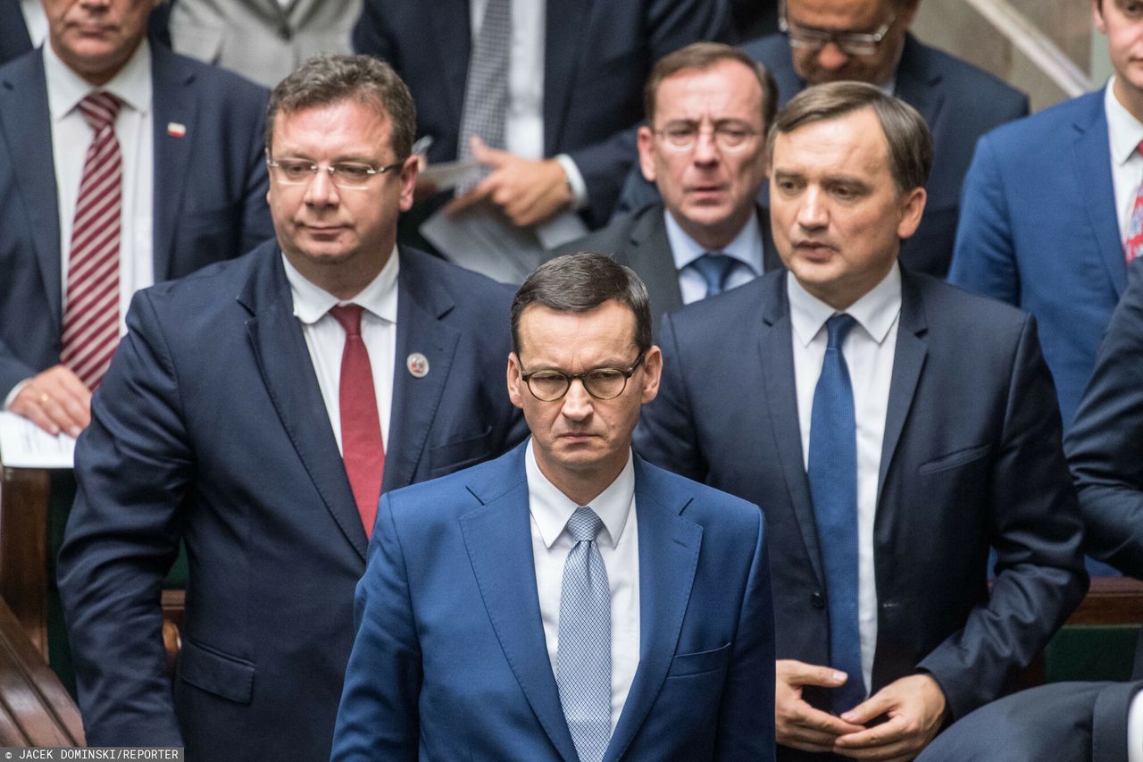 Afera mailowa. Morawiecki może usłyszeć zarzuty? Służby dementują