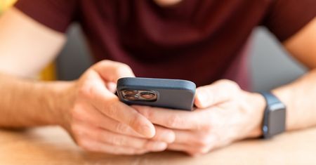 Pierwsze fałszywe aplikacje w App Store. Oszuści celują w randkowiczów