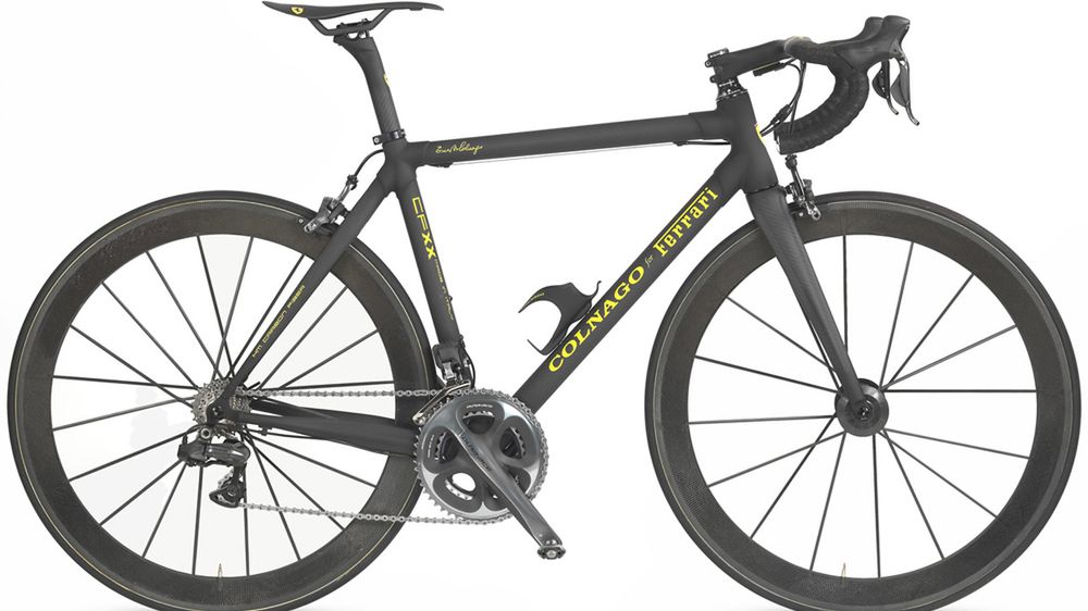 Źródło: http://store.ferrari.com