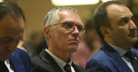 Szef Stellantis o walce z chińskimi markami. Przywołuje teorię Darwina