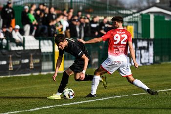 KS Wiązownica pokazał swoje prawdziwe oblicze i pewnie wygrał na wyjeździe z Czarnymi Jasło