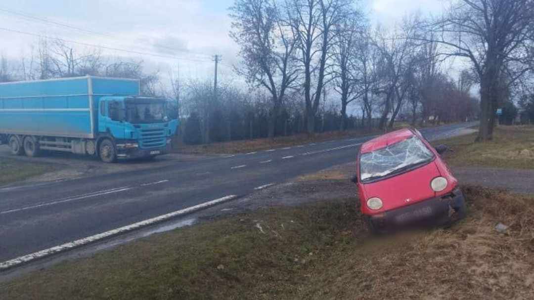 Dachowanie auta w miejscowości Bronowo-Zalesie
