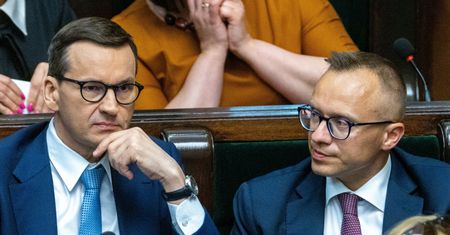 "Szczególne osiągnięcia w pracy zawodowej". Miliony na premie w resorcie finansów