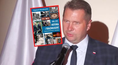 Ocenili Czarnkowi podręcznik do HiT-u. Tylko jeden się wyłamał